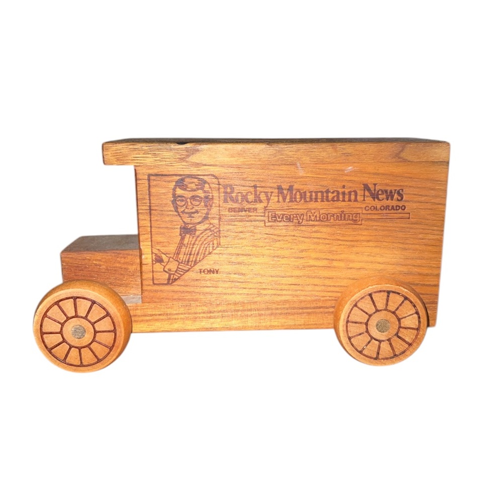 Vtg 1980  Toystalgia Rolling Wooden Rocky Mountain News Coin Bank Rolling Toy+